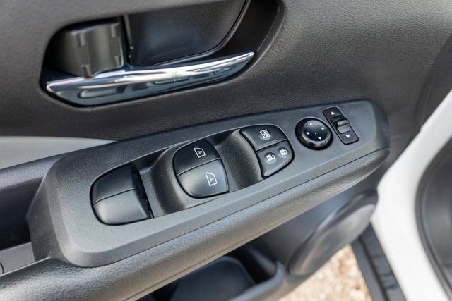 Certified 2023 Nissan Kicks SR w/ SR Premium Package FWD image 21
