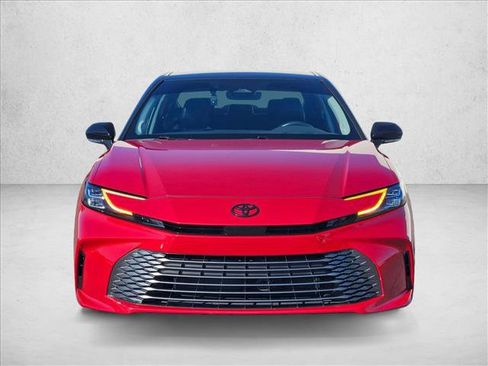Used 2025 Toyota Camry XLE w/ Premium Package FWD image 2
