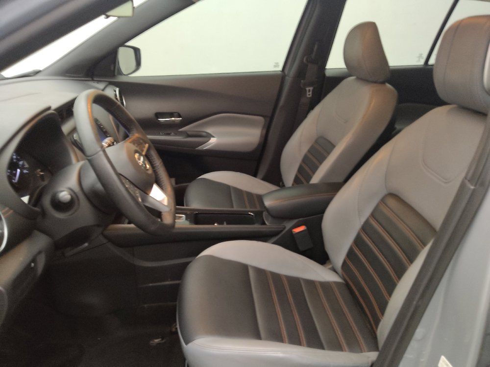 Used 2021 Nissan Kicks SR w/ SR Premium Package FWD image 17