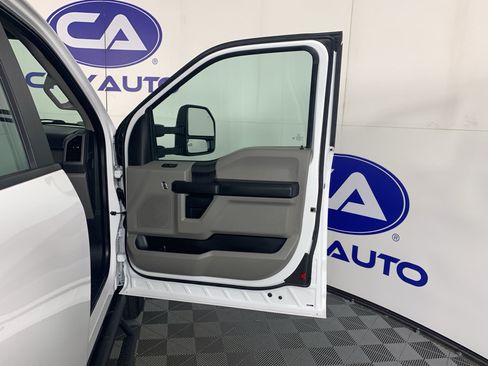 Used 2021 Ford F250 XL w/ Power Equipment Group AWD/4WD image 27
