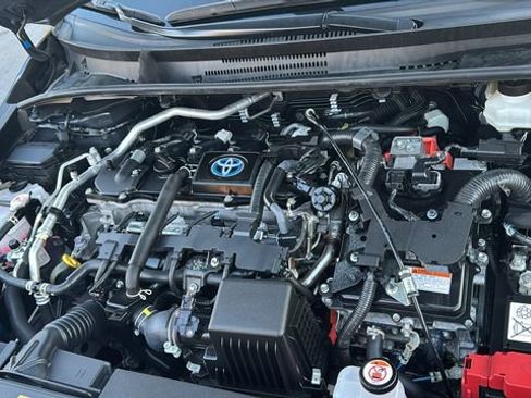 Used 2024 Toyota Corolla LE image 36