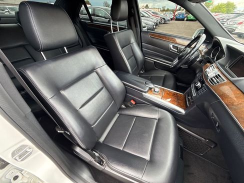 Used 2014 Mercedes-Benz E 350 4MATIC Sedan image 16