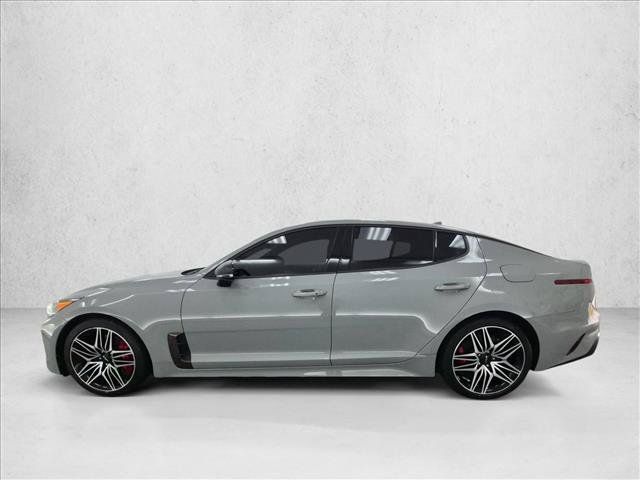 Used 2022 Kia Stinger GT1 RWD image 9