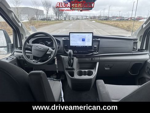 Used 2023 Ford Transit 350 XLT image 20
