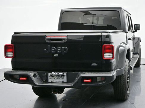 Used 2023 Jeep Gladiator Sport image 6