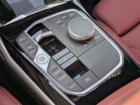 Used 2024 BMW 330i 330i w/ Convenience Package image 11