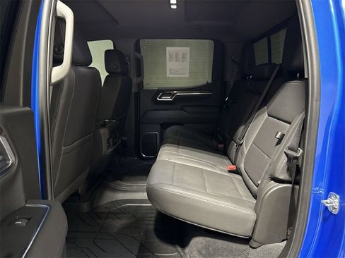Used 2025 Chevrolet Silverado 1500 LT w/ Leather Package image 23