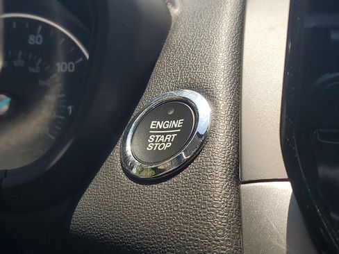 Used 2021 Ford EcoSport SE FWD image 14