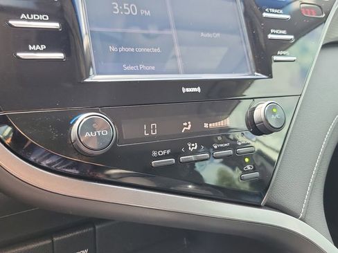 Certified 2020 Toyota Camry SE FWD image 18