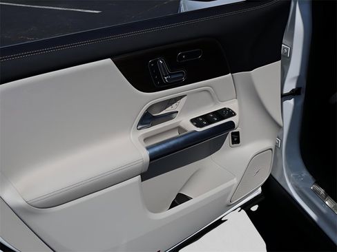 New 2026 Mercedes-Benz GLA 250 4MATIC image 23