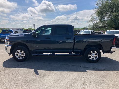 Certified 2026 RAM 2500 Big Horn AWD/4WD image 8