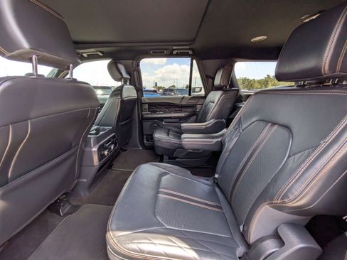 Used 2023 Ford Expedition Max Platinum AWD/4WD image 13