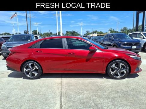 Used 2023 Hyundai Elantra Limited w/ Cargo Package FWD image 5