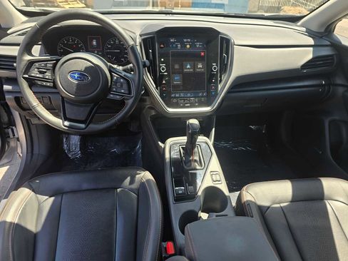Used 2024 Subaru Crosstrek 2.5i Limited w/ Crosstrek Mirror Package AWD/4WD image 18