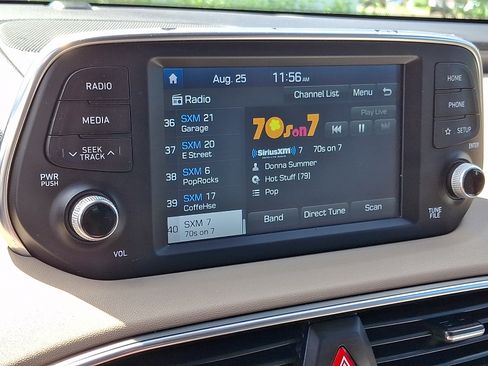 Used 2019 Hyundai Santa Fe SEL FWD image 17