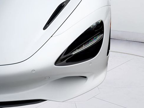 New 2026 McLaren 750S image 26
