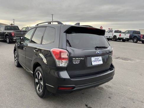 Used 2017 Subaru Forester 2.5i Premium image 9