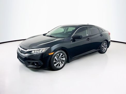 Used 2017 Honda Civic EX image 3