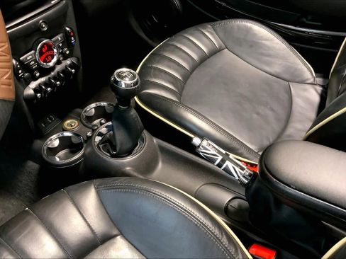 Used 2015 MINI Cooper Roadster S image 16