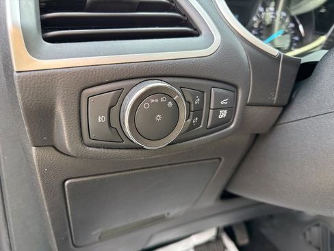 Used 2019 Ford Edge SEL w/ Equipment Group 201A image 33