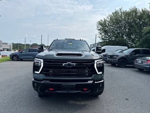 Used 2025 Chevrolet Silverado 2500 LTZ w/ Trail Boss Package AWD/4WD image 2