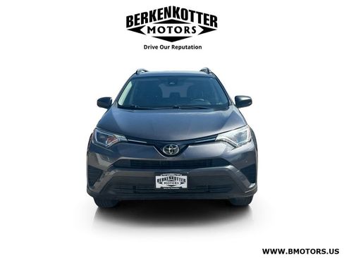Used 2018 Toyota RAV4 LE w/ All Weather Liner Package AWD/4WD image 8