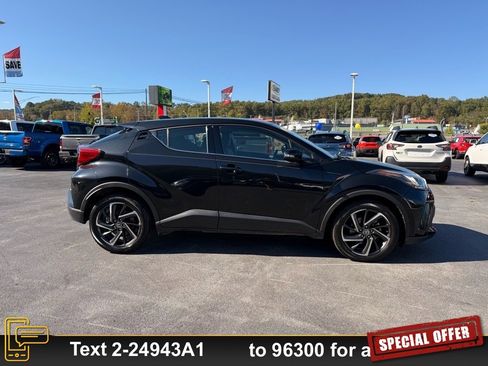 Used 2022 Toyota C-HR Limited image 3