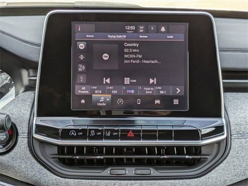 New 2025 Jeep Compass Sport image 18