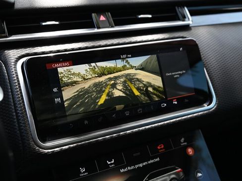 Used 2018 Land Rover Range Rover Velar S AWD/4WD image 50