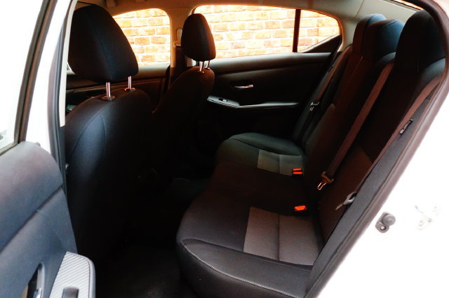 Certified 2023 Nissan Sentra SV w/ All-Weather Package FWD image 31