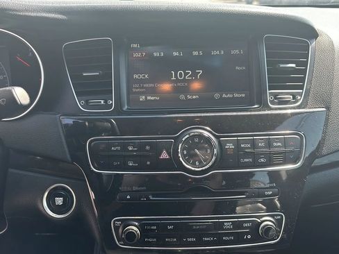 Used 2016 Kia Cadenza Premium image 11