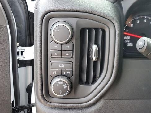 New 2026 Chevrolet Silverado 1500 Custom Trail Boss w/ LPO, Dark Essentials Package image 20