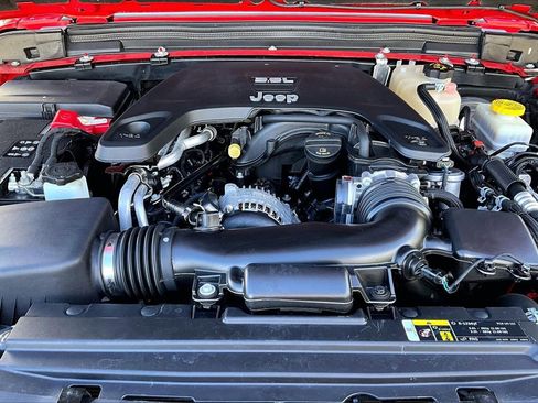 Used 2020 Jeep Wrangler Sport image 33