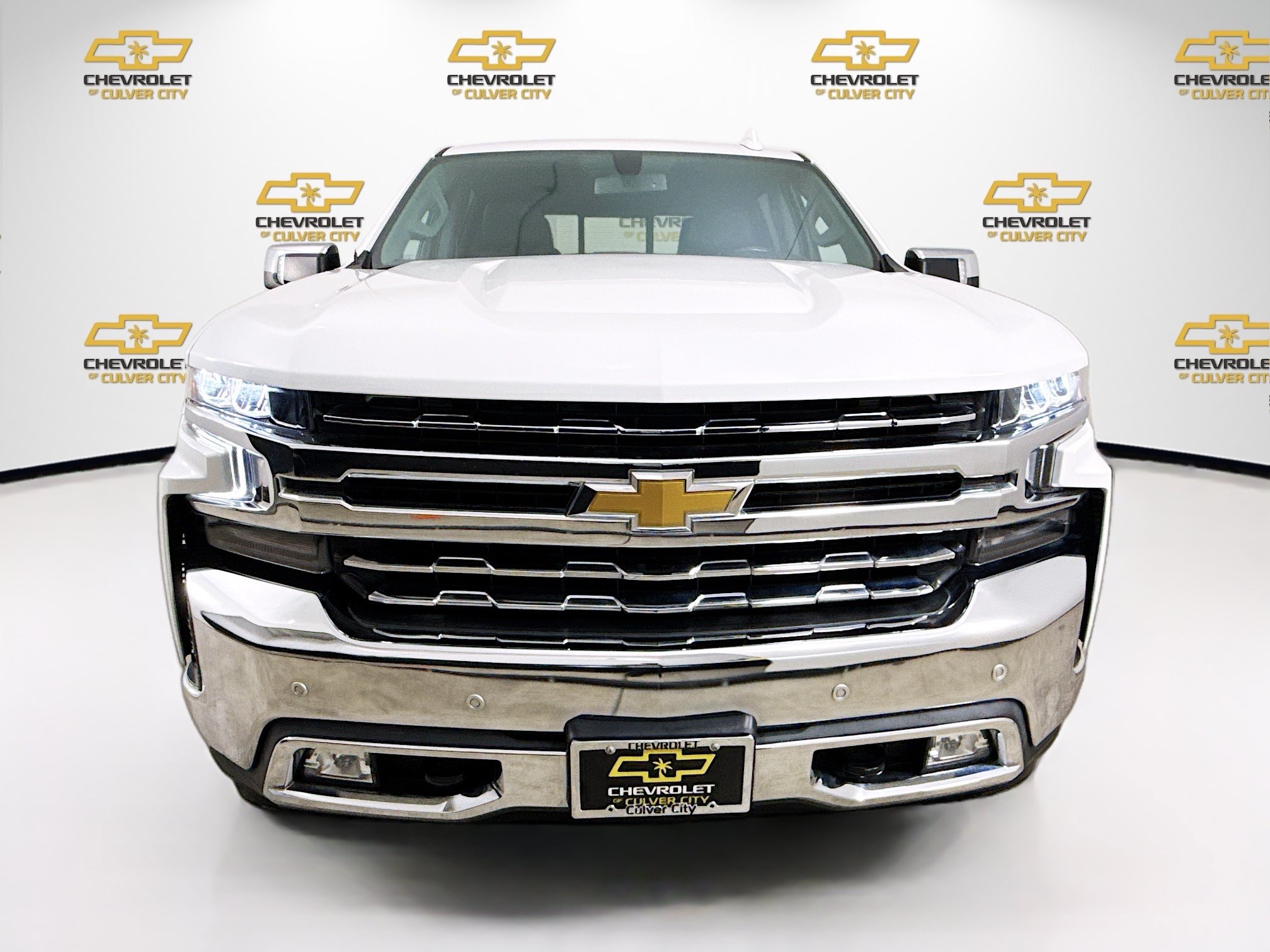 Used 2022 Chevrolet Silverado 1500 LTZ RWD image 2
