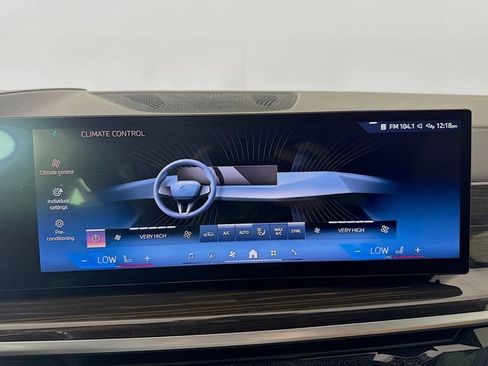 Used 2024 BMW X5 sDrive40i w/ M Sport Package image 16