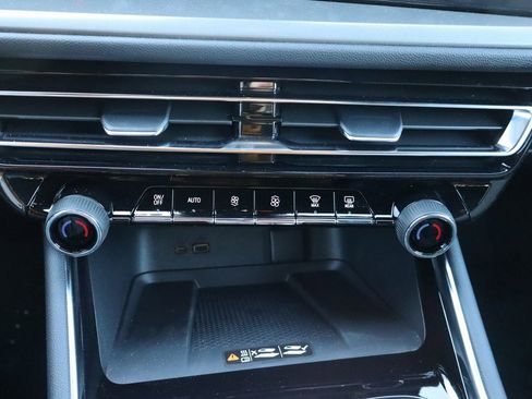 New 2026 Chevrolet Traverse LT w/ Driver Confidence Package image 11