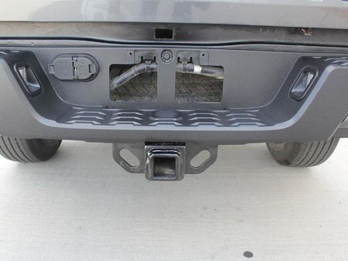 Used 2017 Toyota Tacoma SR w/ Tow Package AWD/4WD image 13