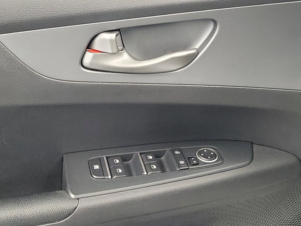 Used 2021 Kia Forte LXS FWD image 27