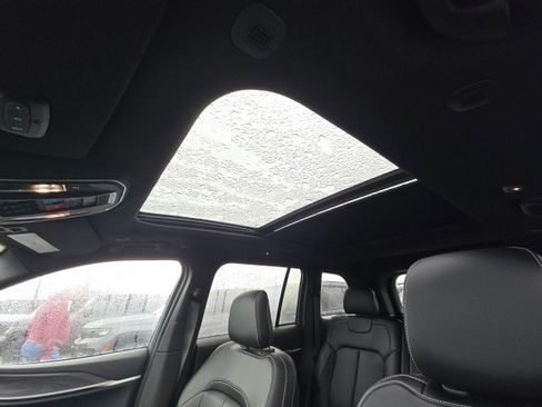 New 2025 Jeep Grand Cherokee Limited image 25