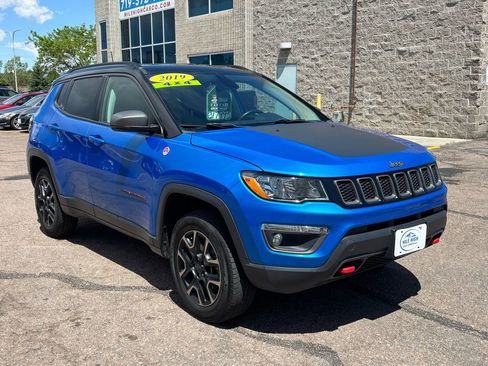 Used 2019 Jeep Compass Trailhawk w/ Leather Interior Group AWD/4WD image 1
