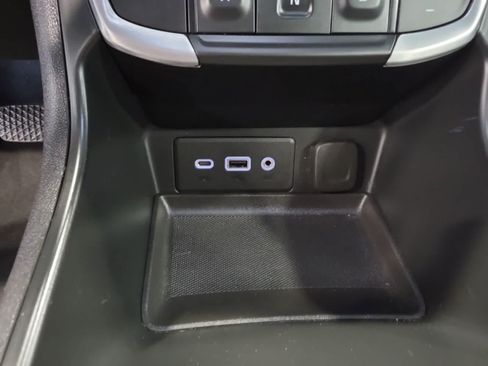 Used 2022 GMC Terrain SLE w/ Driver Convenience Package AWD/4WD image 23