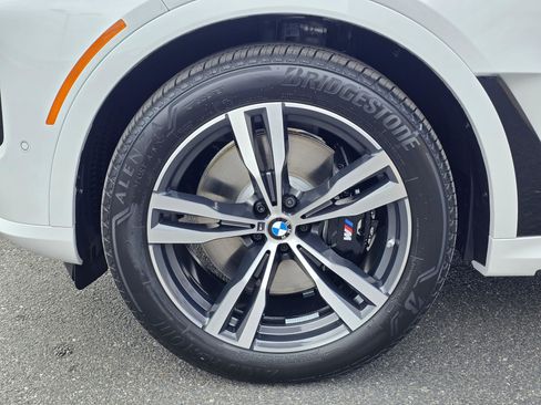 New 2026 BMW X7 M60i AWD/4WD image 8