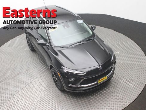 Used 2024 Buick Encore GX Sport Touring AWD/4WD image 3