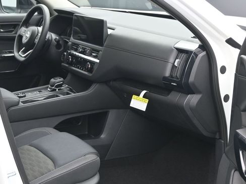 New 2026 Nissan Pathfinder S AWD/4WD image 6