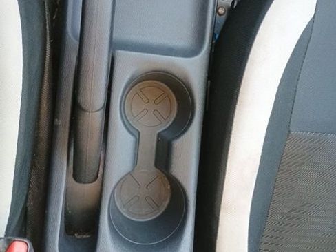 Used 2021 Nissan Versa SV image 30