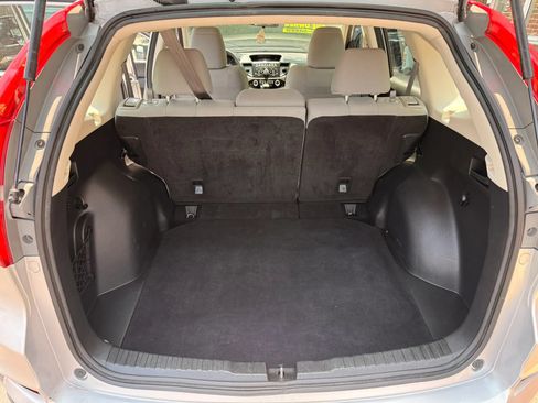 Used 2016 Honda CR-V LX image 12