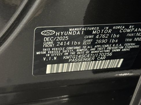 New 2026 Genesis G70 2.5T RWD image 28