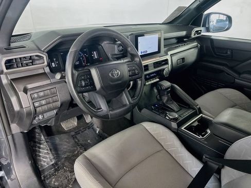 Used 2025 Toyota Tacoma SR5 AWD/4WD image 11
