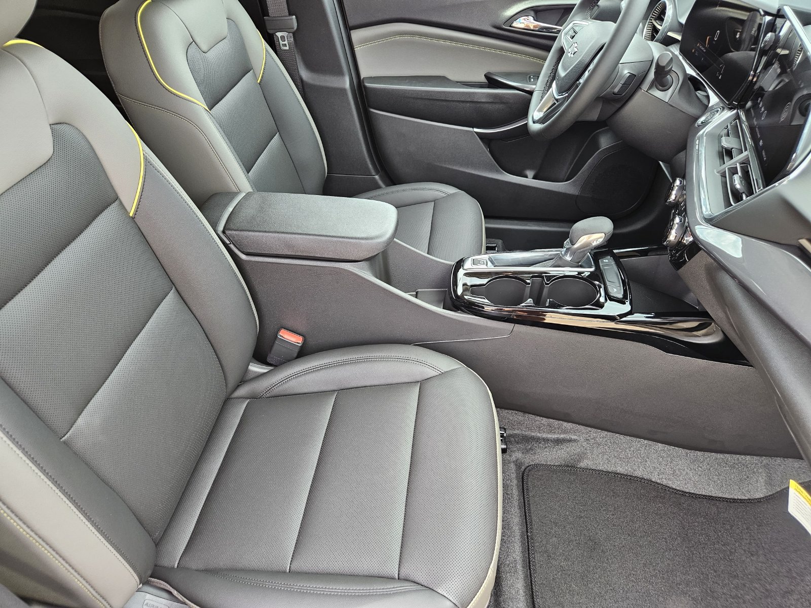 New 2026 Chevrolet Trax ACTIV w/ Driver Confidence Package FWD image 16