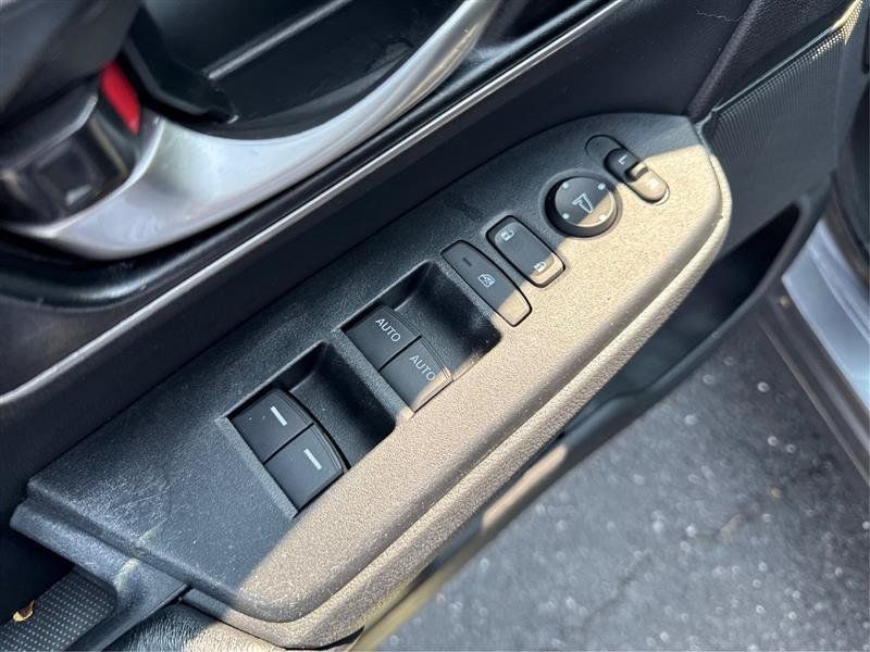 Used 2018 Honda CR-V Touring image 34